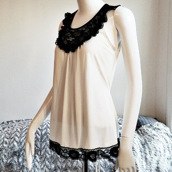 New Directions Black Lace and Ivory Top Free 🚀 Sm - Picture 3 of 14